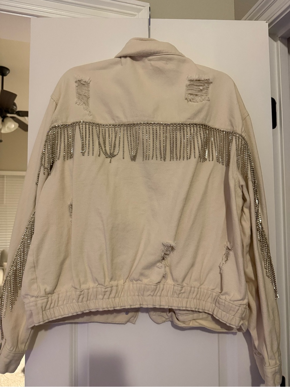 POL Boutique Beige Rhinestone Fringe Chain-Trim Distressed Women's Jacket